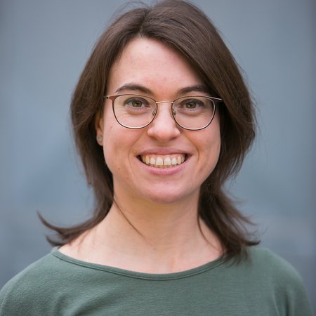 Yvonne Hoffmann, Sozialpädagogin